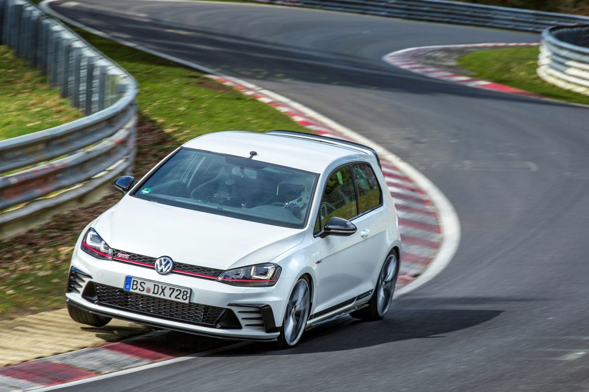 Vw Golf Gti Clubsport S Setzt Neuen Nordschleifen Rekord Speed Heads