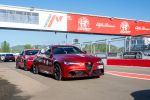 Bereit für den Einsatz auf dem Varano Circuit: Die Fahrzeuge der Alfa Romeo Driving Academy.