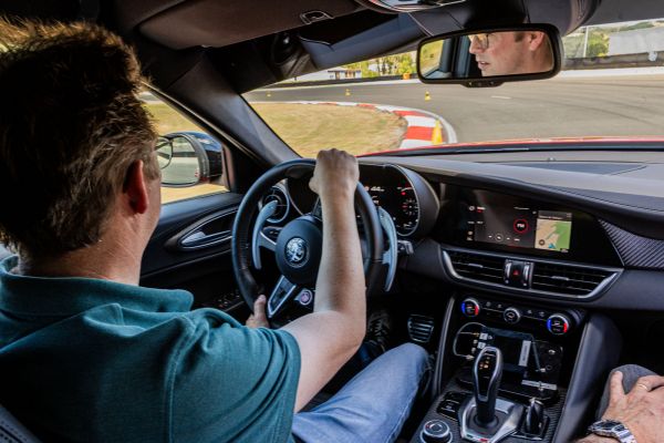 Alfa Romeo Driving Academy: Die Alfa Romeo Giulia Quadrifoglio auf dem Varano Circuit.