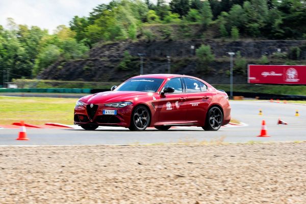 Alfa Romeo Driving Academy: Die Alfa Romeo Giulia Quadrifoglio auf dem Varano Circuit.