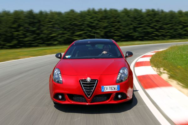 Alfa Romeo Giulietta QV 2014 Test: Sie überrascht - ran an die Italienerin!  - Speed Heads