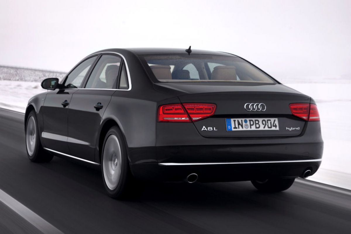 Audi A8 Hybrid Die Effizienz der zwei Herzen Speed Heads