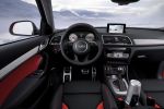 Audi Q3 Vail Kompakt SUV Offroad 2.5 TFSI S tronic quattro Allrad Ski Snowboard Wintersport MMI Navigation plus Interieur Innenraum Cockpit
