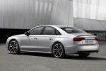 Audi S8 plus Sportlimousine Leistungssteigerung 4.0 V8 TFSI Biturbo Overboost quattro Allrad Tiptronic Luftfederung Adaptive Air Suspension Sport MMI Navigation plus MMI Touch Heck Seite