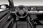 Audi S8 plus Sportlimousine Leistungssteigerung 4.0 V8 TFSI Biturbo Overboost quattro Allrad Tiptronic Luftfederung Adaptive Air Suspension Sport MMI Navigation plus MMI Touch Interieur Innenraum Cockpit