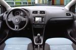 VW Volkswagen Polo BlueMotion 1.6 TDI Diesel Interieur Innenraum Cockpit