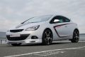 Betont sportlich zeigt sich der neue Opel Astra GTC von Steinmetz.