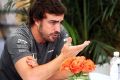Fernando Alonso rechnet sich offenbar Chancen bei einem Topteam aus