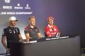 Kuschelkurs in Spielberg: Hamilton (li.) und Vettel (re.) mit Magnussen-Puffer