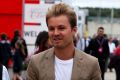Nico Rosberg turnt nur noch im Sakko und nicht mehr im Overall durch das Paddock