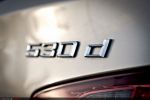 BMW 530d Touring 2011 Test – 530 d Typenschild Schild Emblem