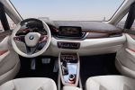 BMW Concept Active Tourer Van PHEV Plug-in-Hybrid Electric Vehicle Elektromotor 1.5 Dreizylinder TwinPower Turbo Travel Comfort Interieur Innenraum Cockpit