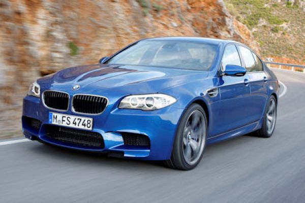 Mehr Optionen: BMW M5 F10 kommt mit zwei M Drive-Tasten am Lenkrad