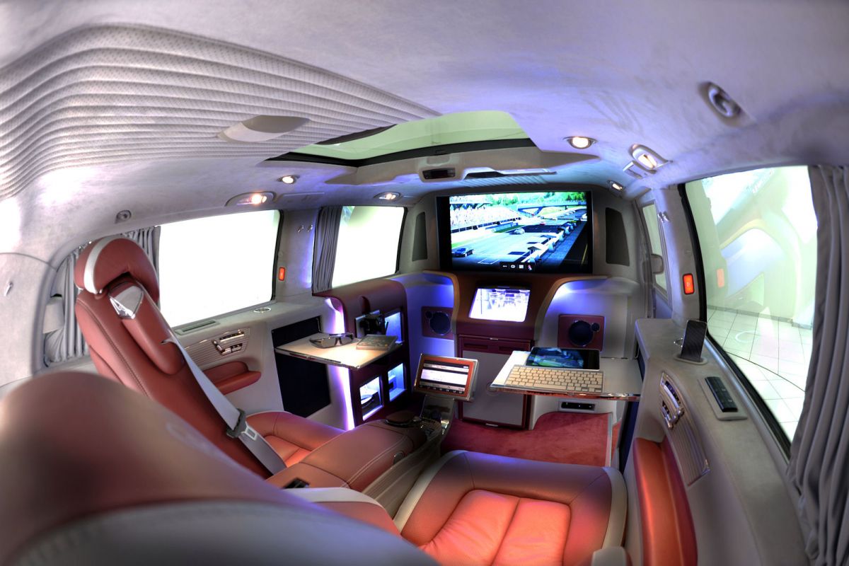 Brabus Viano iBusiness 3D: Das ist ganz großes Kino - Speed Heads
