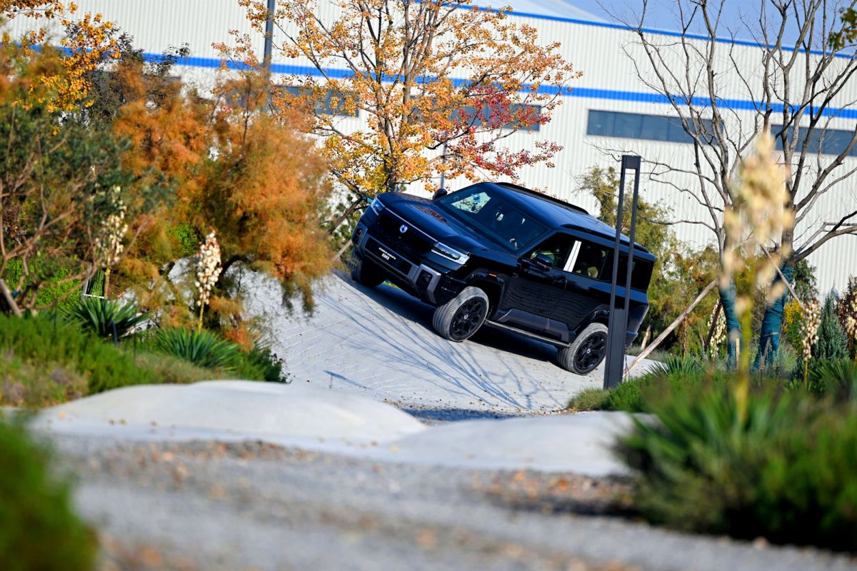 BYD Zhengzhou Test Track: Der ultimative Auto-Erlebnispark - Speed Heads