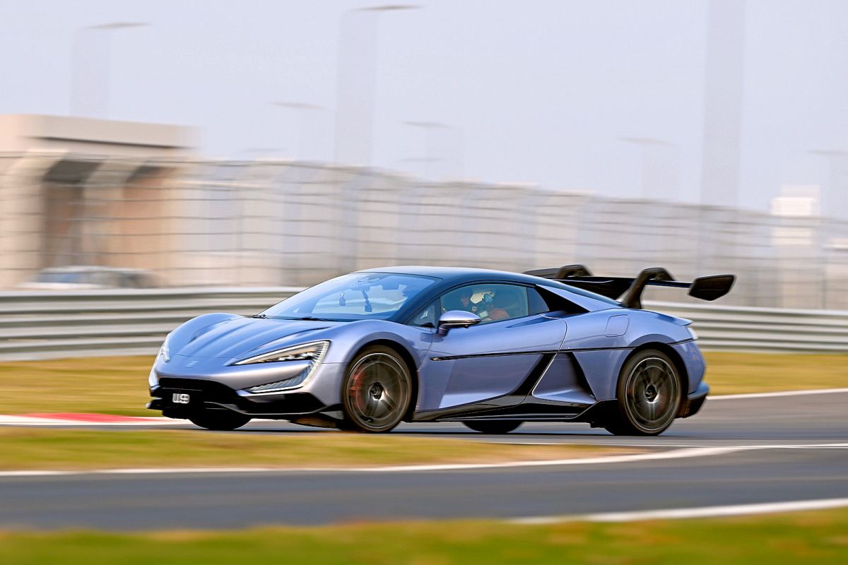 BYD Zhengzhou Test Track: Der ultimative Auto-Erlebnispark - Speed Heads