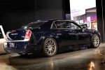 Chrysler 300 Luxury 5.7 V8 HEMI Mopar True Blue Pearl Katzkin Heck Seite Ansicht