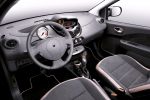 Renault Twingo Miss Sixty Mode Label Boheme Rosa Frau 1.2 LEV 16V 75 eco Alcantara Innenraum Interieur Cockpit