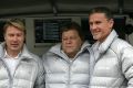 David Coulthard und Mika Häkkinen gemeinsam mit Norbert Haug in Hockenheim 