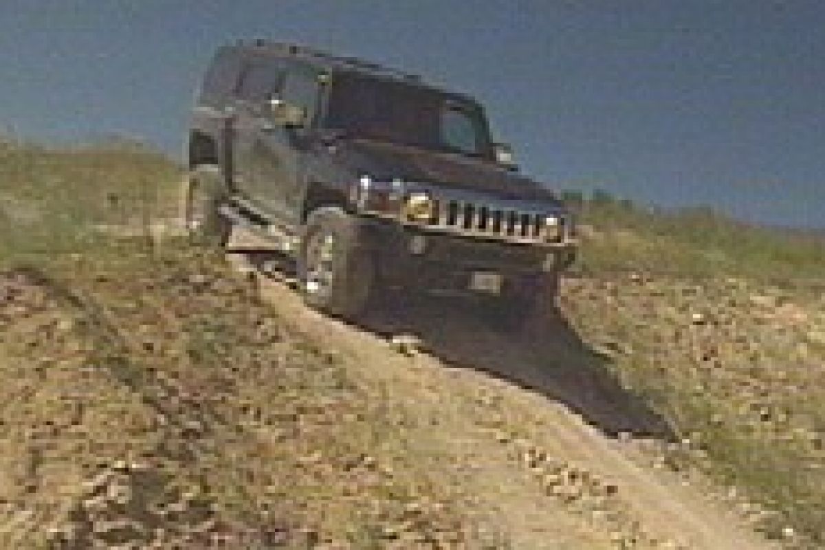 Dicke Brummer Hummer H3 vs. Toyota FJ Cruiser Speed Heads