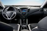 Hyundai Veloster Turbo - Innenraum Cockpit Mittelkonsole Lenkrad Sitze Drehzahlmesser Tacho