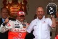 Ein Bild aus besseren Tagen: Ron Dennis feiert den Monaco-Sieg von Lewis Hamilton