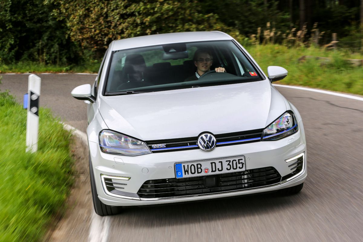 VW Golf GTE: Sport-Test - Was der Hybrid wirklich drauf hat - Speed Heads
