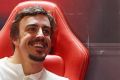 Fernando Alonso hat sichtlich Spaß an seinem Job - und an der Geschwindigkeit