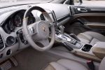 FAB Design Porsche Cayenne II Turbo SUV 4.8 V8 Breitumbau Widebody Innenraum Interieur Cockpit