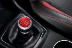 Hyundai i30 Turbo 2015 Kompaktsportler 1.6 GDI Benziner Sportfahrwerk Interieur Innenraum Cockpit Schalthebel