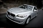 BMW 530d Touring 2011 Test – Fahraufnahme in Fahrt Ansicht vorne seitlich Front Seite