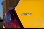 Opel Corsa OPC Test - Heckleuchte Rücklicht Scheinwerfer hinten Corsa Zeichen