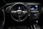 Infiniti FX Black and White Edition Performance Crossover SUV FX30d S Premium 3.0 V6 Diesel AVM Around View Monitor ICC Intelligent Cruise Control Low Speed Following LSF CDC Continuous Damping Control Interieur Innenraum Cockpit