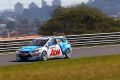 James Nash und sein Aon-Teamkollege Tom Chilton arbeiten am Ford Focus