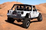 Jeep Wrangler Mopar Recon 6.4 HEMI V8 Heck Seite