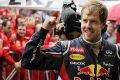 Jetzt darf sich Sebastian Vettel endgültig über den Triumph gegen Ferrari freuen