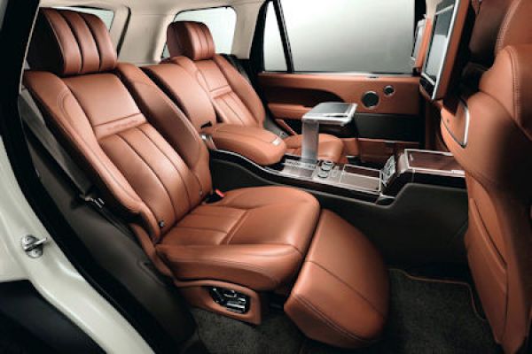 Range Rover Lwb Langversion Der Luxus Suv Von Der