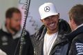 Lewis Hamilton kann trotz Rückstand in der WM-Gesamtwertung noch lachen