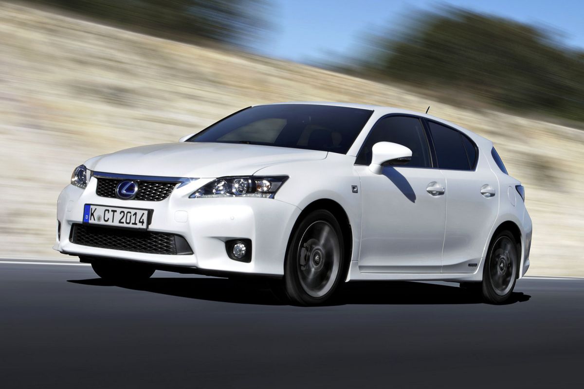 Lexus ct200h 2013