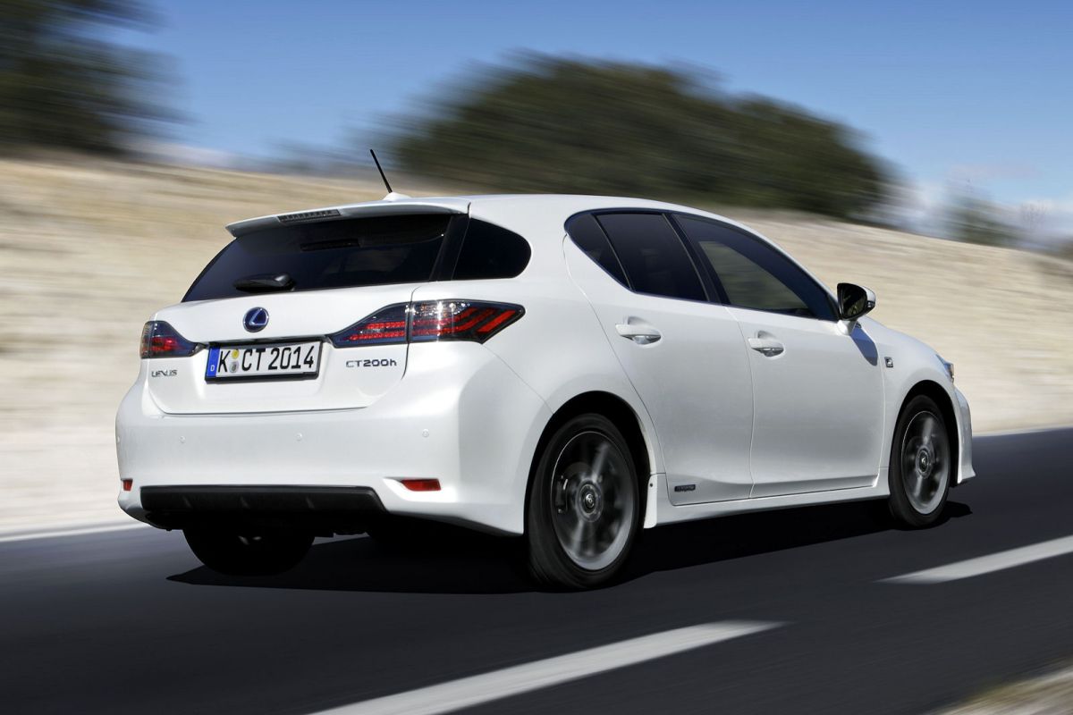 Lexus ct200h 2013