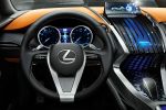 Lexus LF-NX Concept Kompakt SUV Offroad Geländewagen Vollhybrid Atkinson Benzinmotor Elektromotor Touch Pad Interieur Innenraum Cockpit