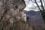 Madonna della Corona: Die spektakuläre Kirche in der Felswand