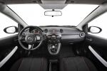 Mazda 2 Iro 1.3 MZR Ausstattung Design Look Kleinwagen City Flitzer Interieur Innenraum Cockpit