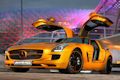 Mercedes SLS AMG Desert Gold: In der Wüste von Gold erschlagen
