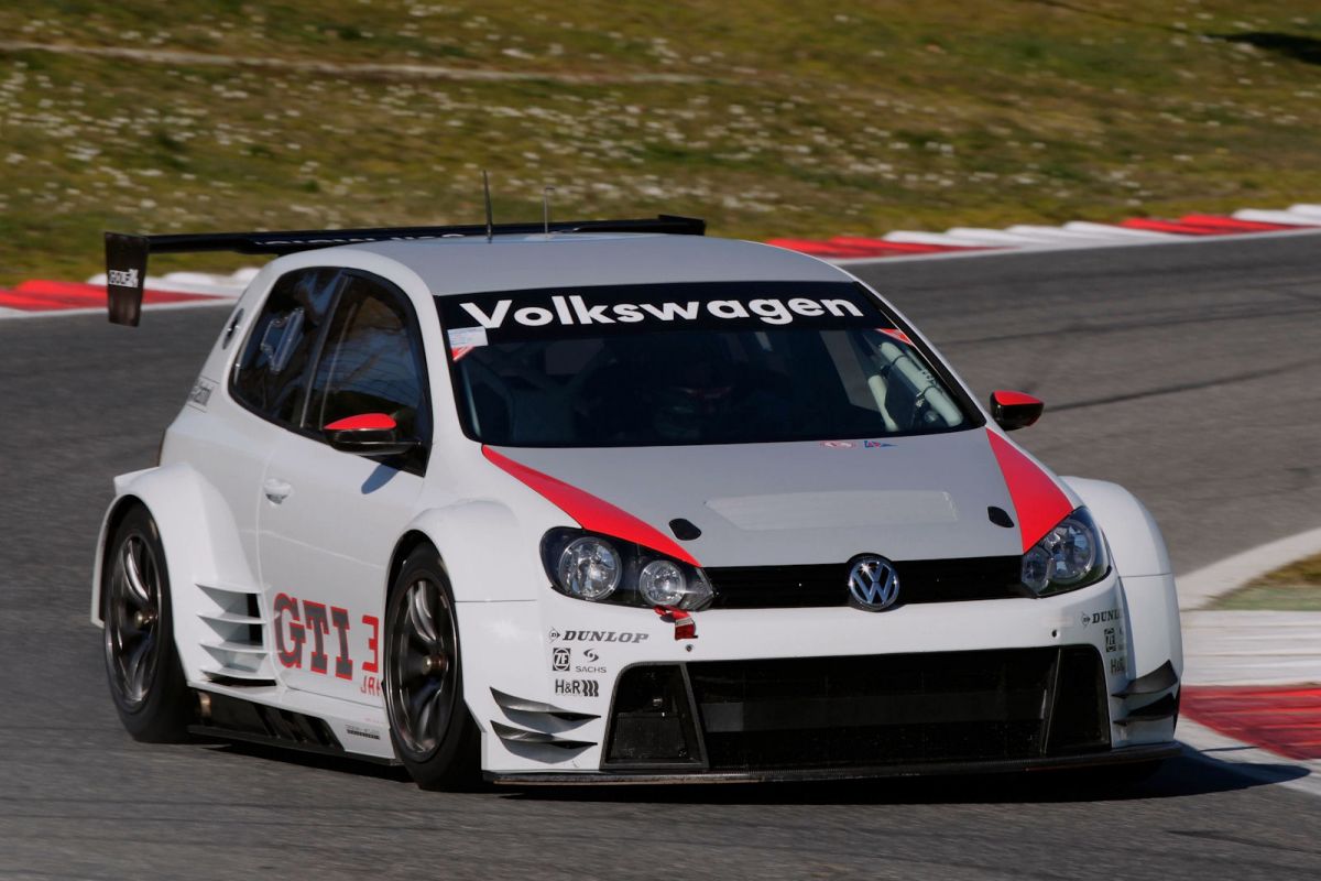 VW Golf24: Der neue Renn-Golf für das große 24-Stunden-Rennen - Speed Heads