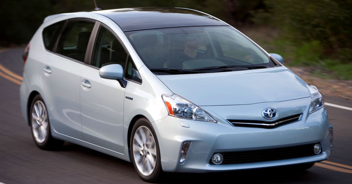 Toyota Prius v: Der neue Minivan mit Hybrid-Antrieb - Speed Heads