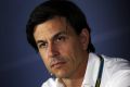 Motorsportchef Toto Wolff ist sich bewusst, dass die Silberpfeile hart arbeiten müssen