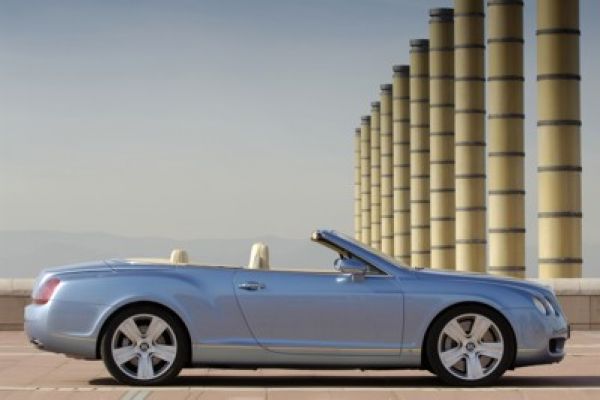 Neues, schnelles Luxus-Cabrio: Bentley Contintenal GTC - Speed Heads