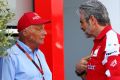 Niki Lauda im Gespräch mit Ferrari-Teamchef Maurizio Arrivabene