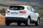 nissan qashqai 1.6 dci 4x4 test - city stadt crossover suv allrad diesel nissan chassis control vdc tekna nissan connect smartphone app internet around view monitor avm nissan safety shield einparkassistent moving object detection probefahrt fahrbericht review heck